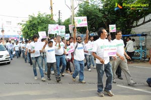 Niti Taylor, Tanish Mem Vayasuku Vacham Promotion Rally Photos