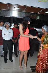 Nargis Fakhri at Venkys XPRS Hyderabad Photos