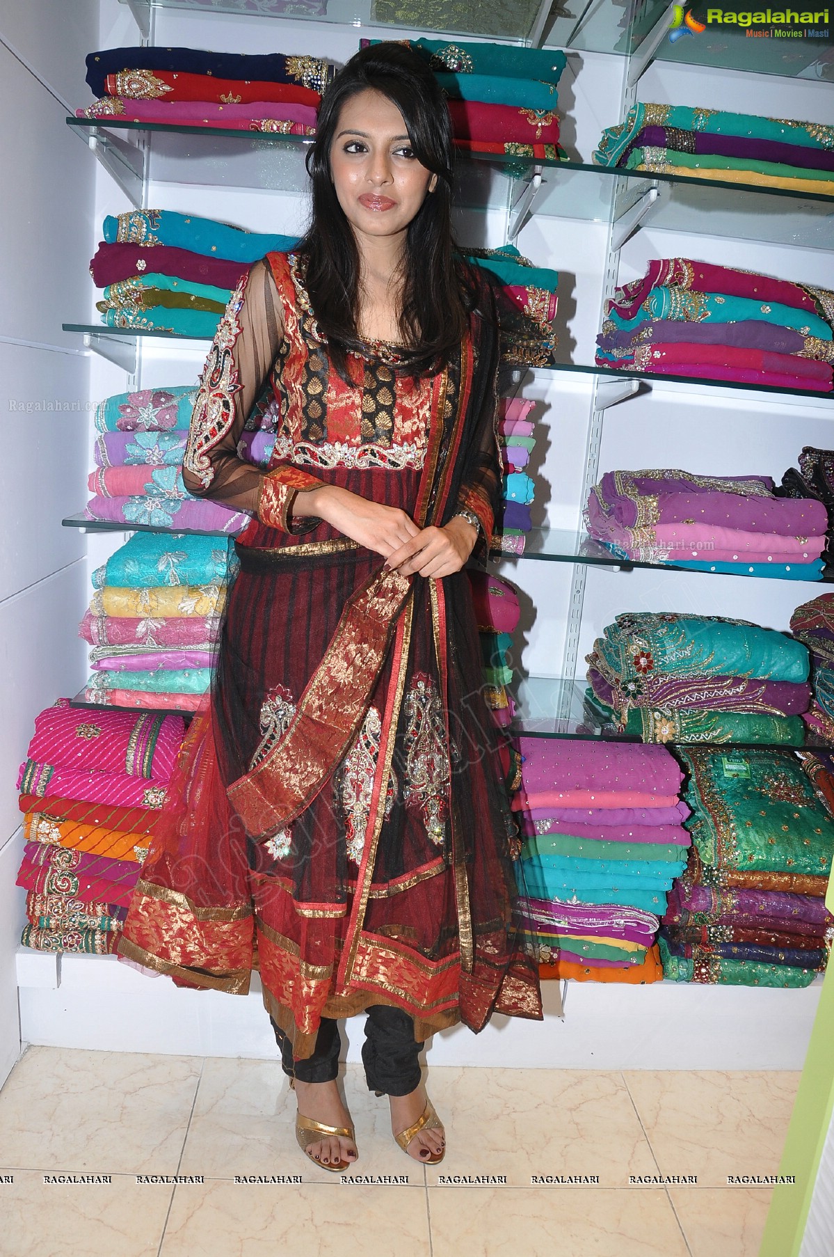 Paree Suits and Sarees Curtain Raiser