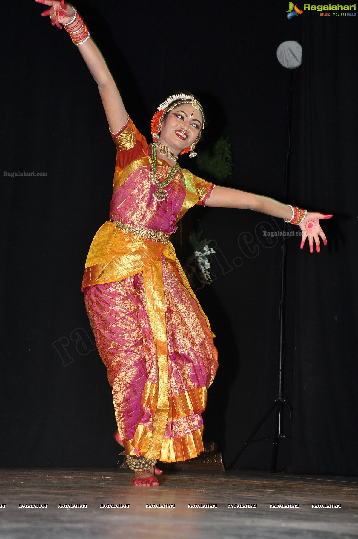 Kuchipudi Dance Perfomance by Sanjukta Koppolu