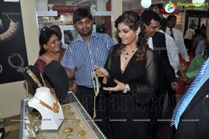 Raveena Tandon launches 8th HIGJE, Hyderabad