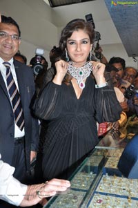 Raveena Tandon launches 8th HIGJE, Hyderabad