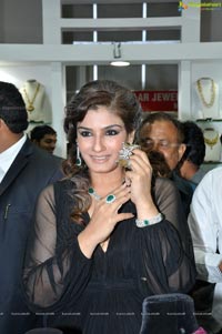 Raveena Tandon launches 8th HIGJE, Hyderabad