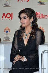 Raveena Tandon launches 8th HIGJE, Hyderabad