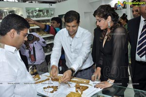 Raveena Tandon launches 8th HIGJE, Hyderabad