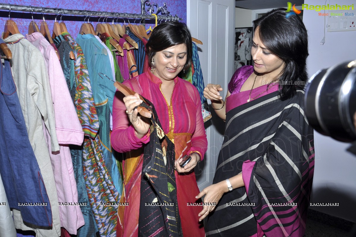 Amala launches Ravita Mayor's Fashion Studio