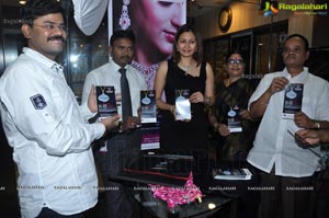 Jwala Gutta at Manepally Jewellers Hyderabad for Sravanam Collection Launch