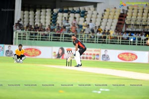 Tollywood Stars Association July 2012 Cricket Match Vizag Photos