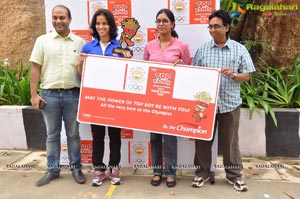 Top Ramen Felicitates Saina Nehwal Photos