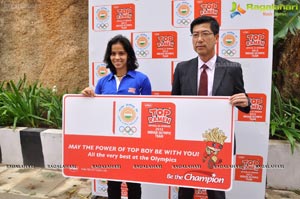 Top Ramen Felicitates Saina Nehwal Photos