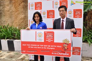 Top Ramen Felicitates Saina Nehwal Photos