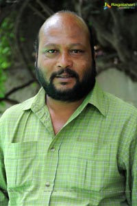 Varun Sandesh Hari Priya Film Muhurat Photos