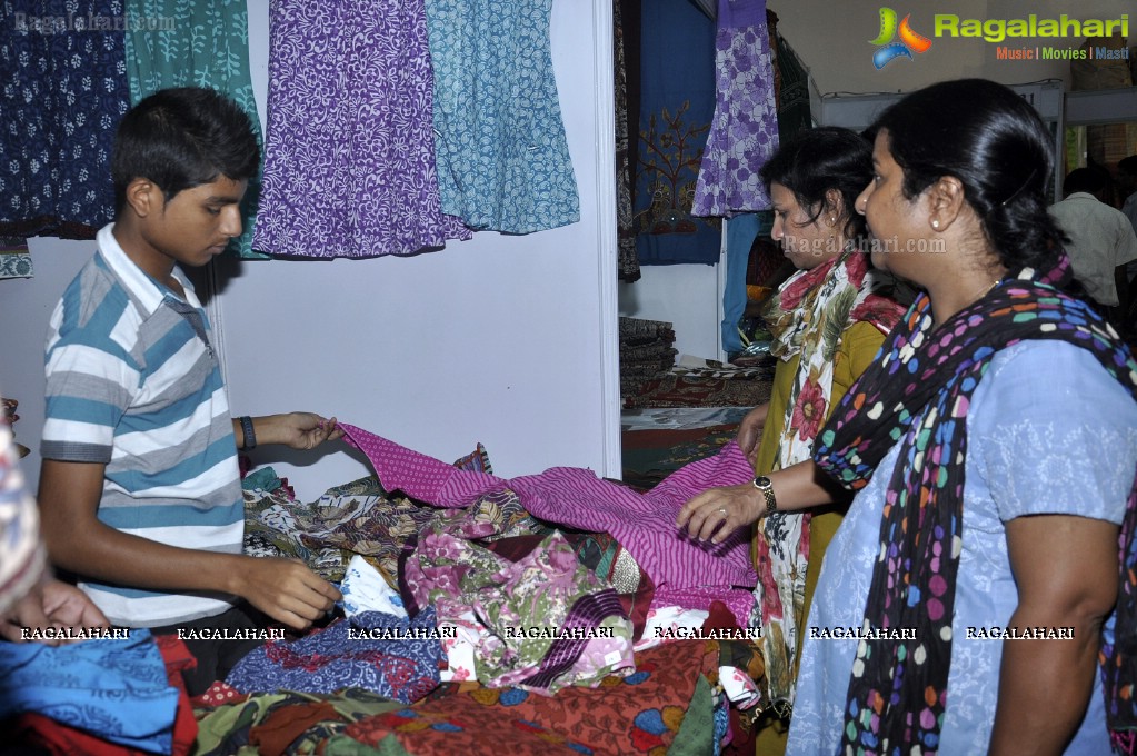 Weaves India Exhibition cum Sale