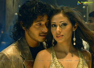 Aa Roju Movie Stills