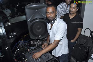 Liquids Pub Hyderabad Photos