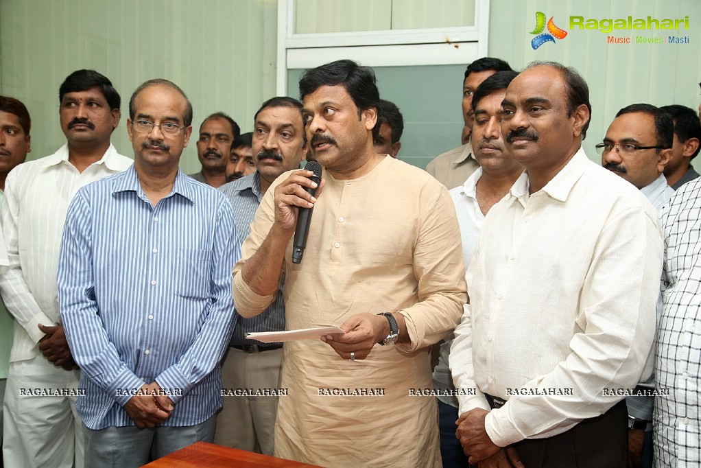 KL Narayana gives 10 Lakhs Check to Chiranjeevi