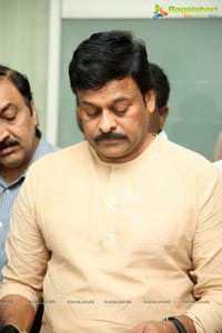 KL Narayana gives 10 Lakhs Check to Chiranjeevi