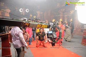 Manushulatho Jagratha Working Stills