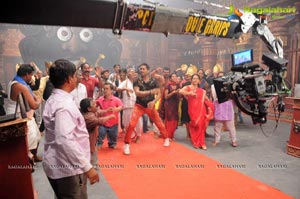 Manushulatho Jagratha Working Stills