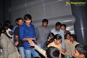 Gopichand and Taapsee at Saahasam Show to Students