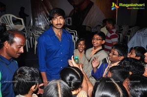 Gopichand and Taapsee at Saahasam Show to Students