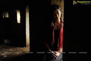 Cut Chesthe Movie Stills