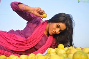 Telugulo Naaku Nachani Padam High Definition Movie Stills