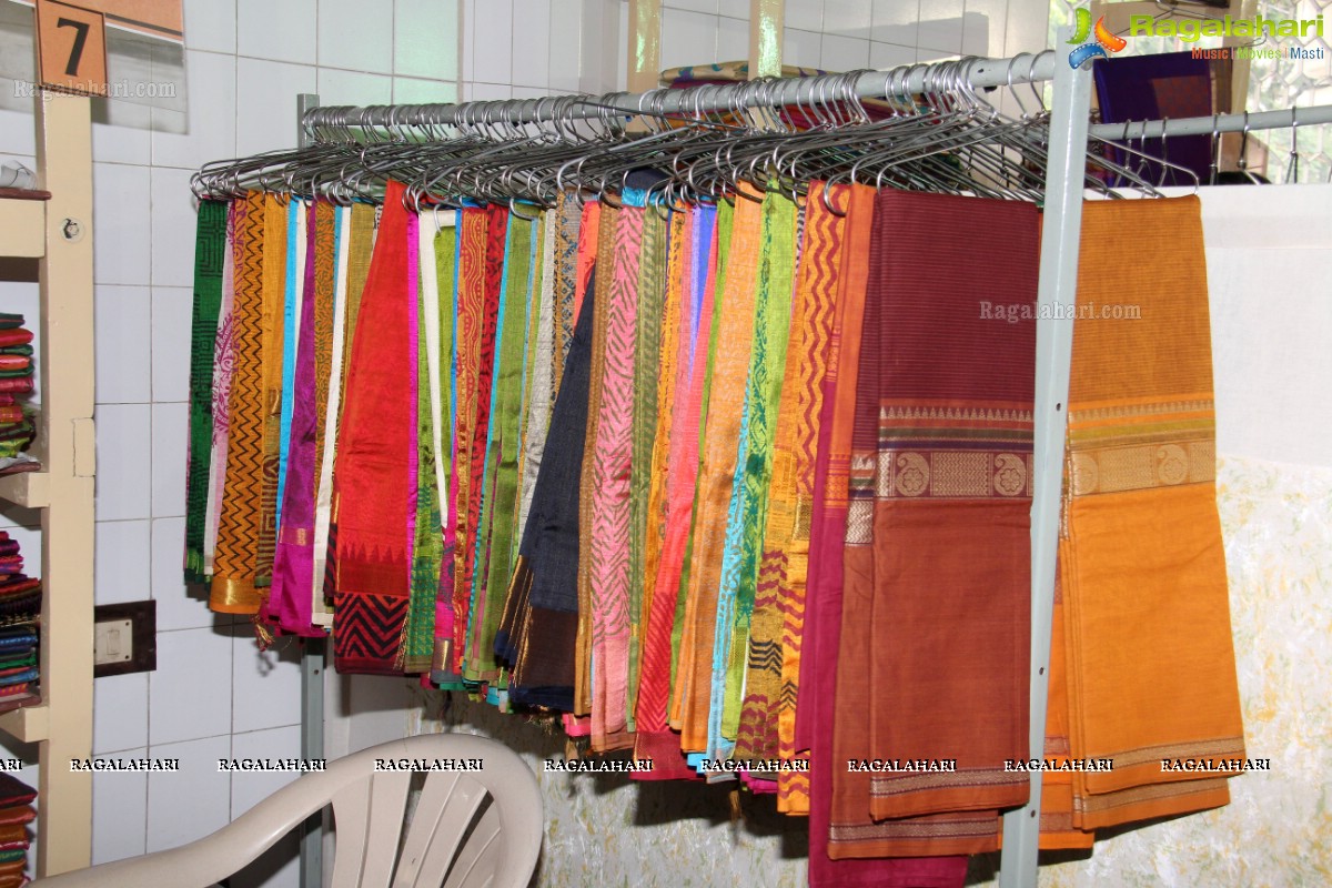 Aakruthi Vastra Exhibition