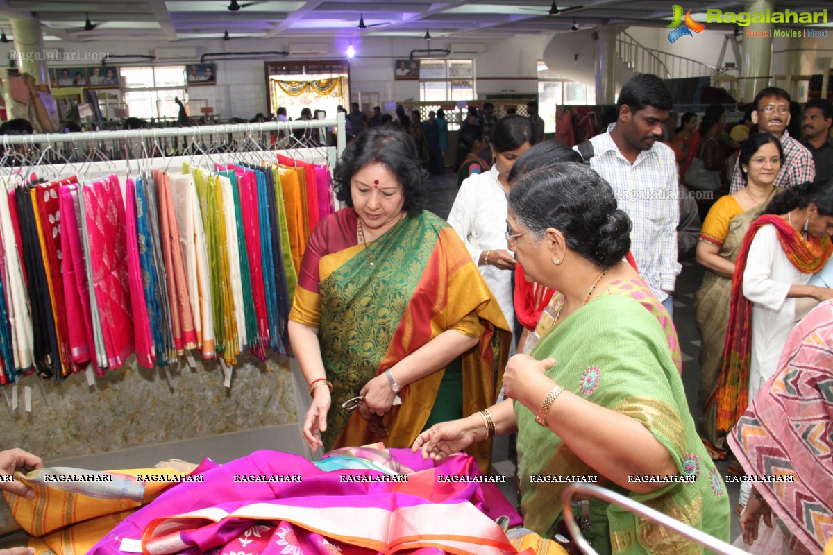 Aakruthi Vastra Exhibition