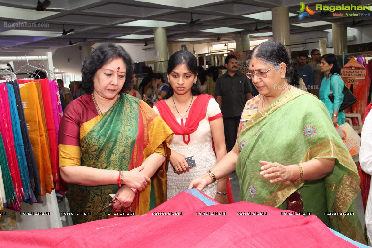 Aakruthi Vastra Exhibition