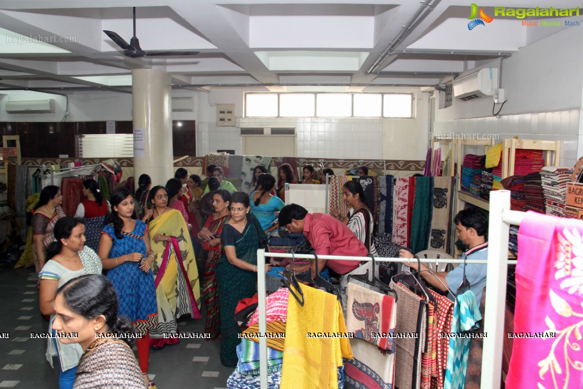 Aakruthi Vastra Exhibition