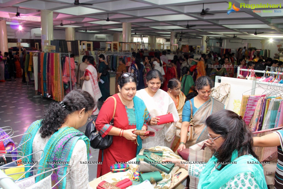 Aakruthi Vastra Exhibition