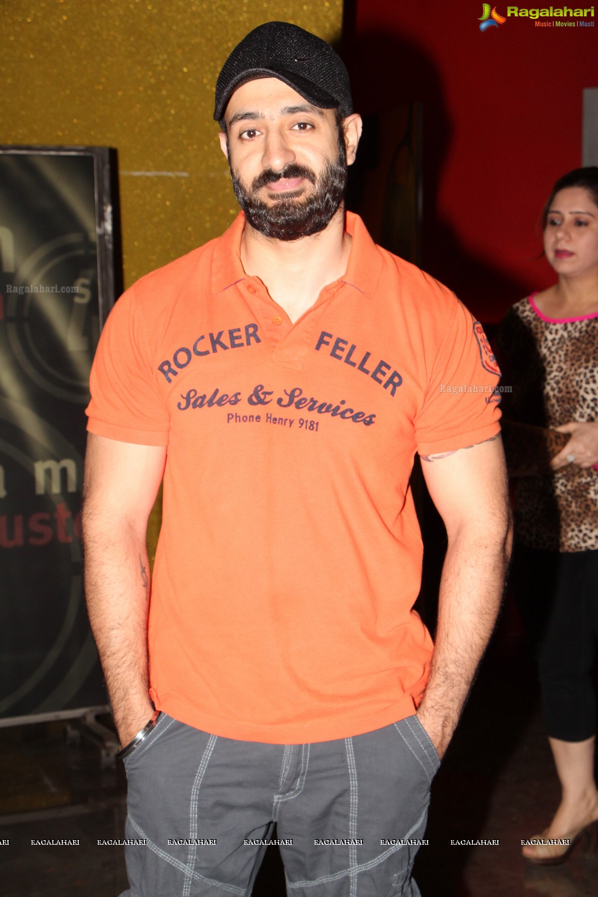 Bhaag Milkha Bhaag Special Screening by Adish Rai and Anuj Rai at PVR