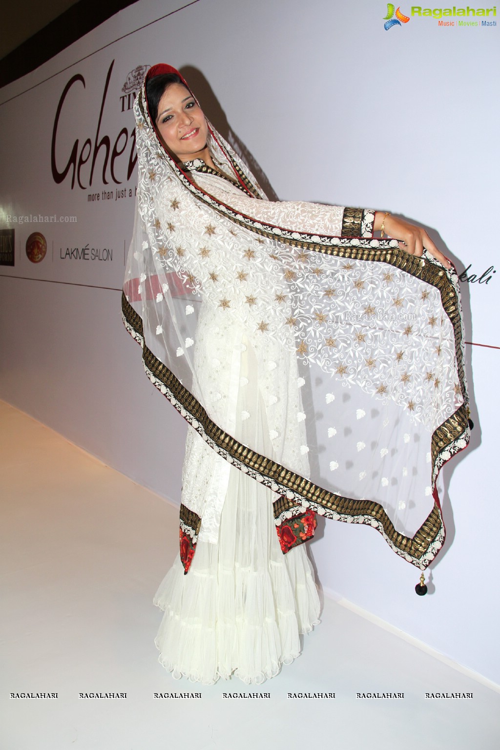 Shreedevi Chowdary inaugurates Times Gehena Jewellery and Bridal Exhibition