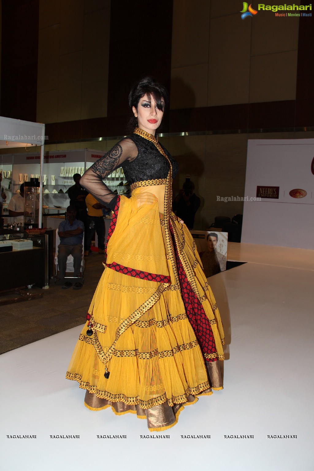 Shreedevi Chowdary inaugurates Times Gehena Jewellery and Bridal Exhibition