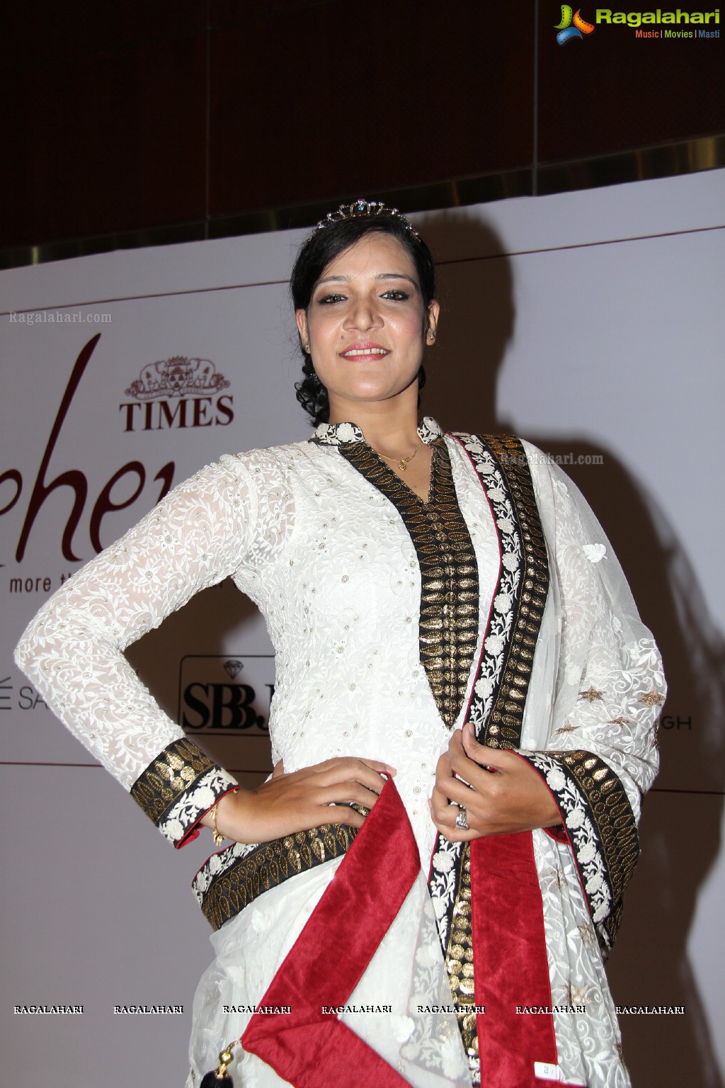 Shreedevi Chowdary inaugurates Times Gehena Jewellery and Bridal Exhibition