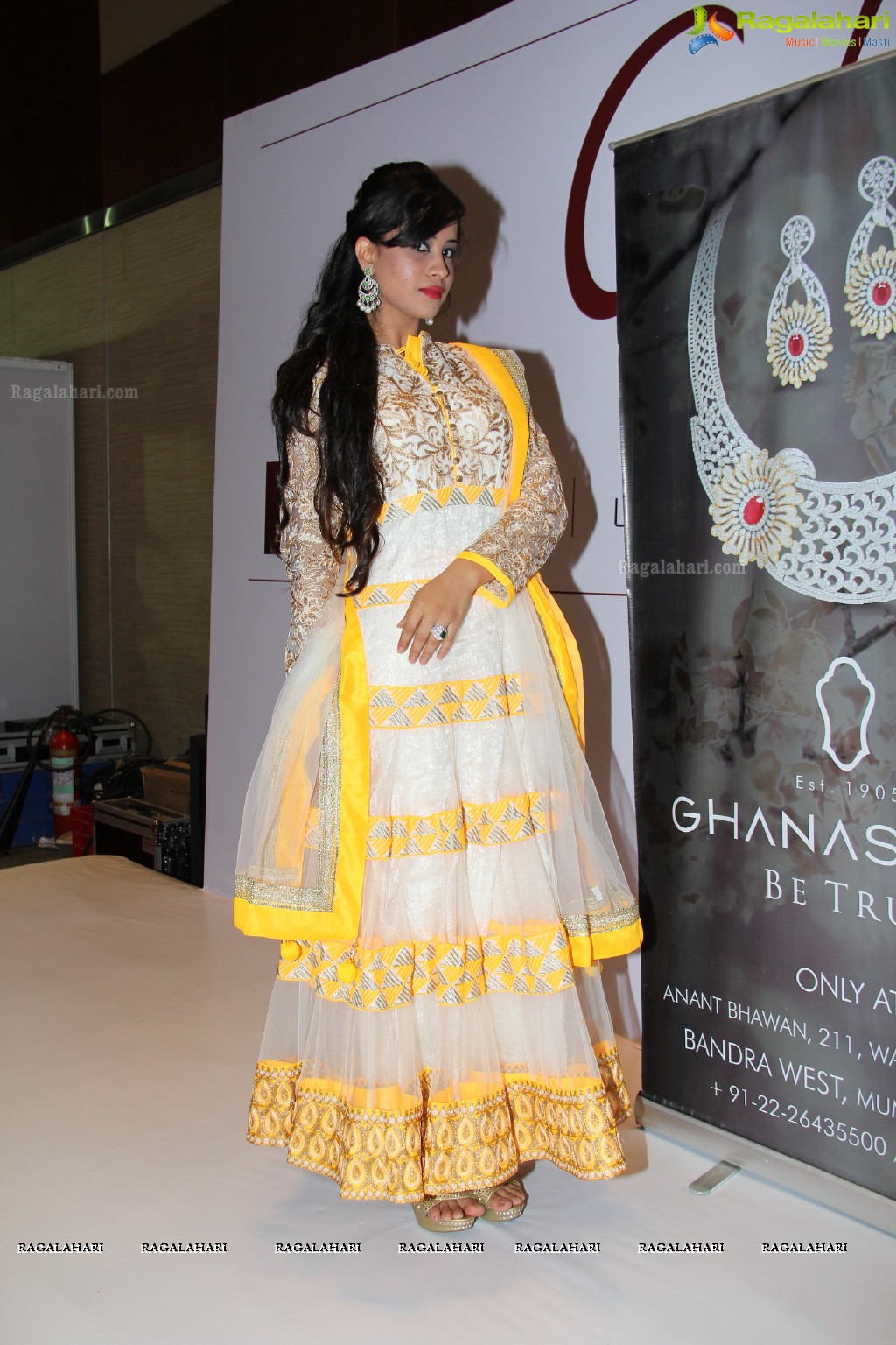 Shreedevi Chowdary inaugurates Times Gehena Jewellery and Bridal Exhibition