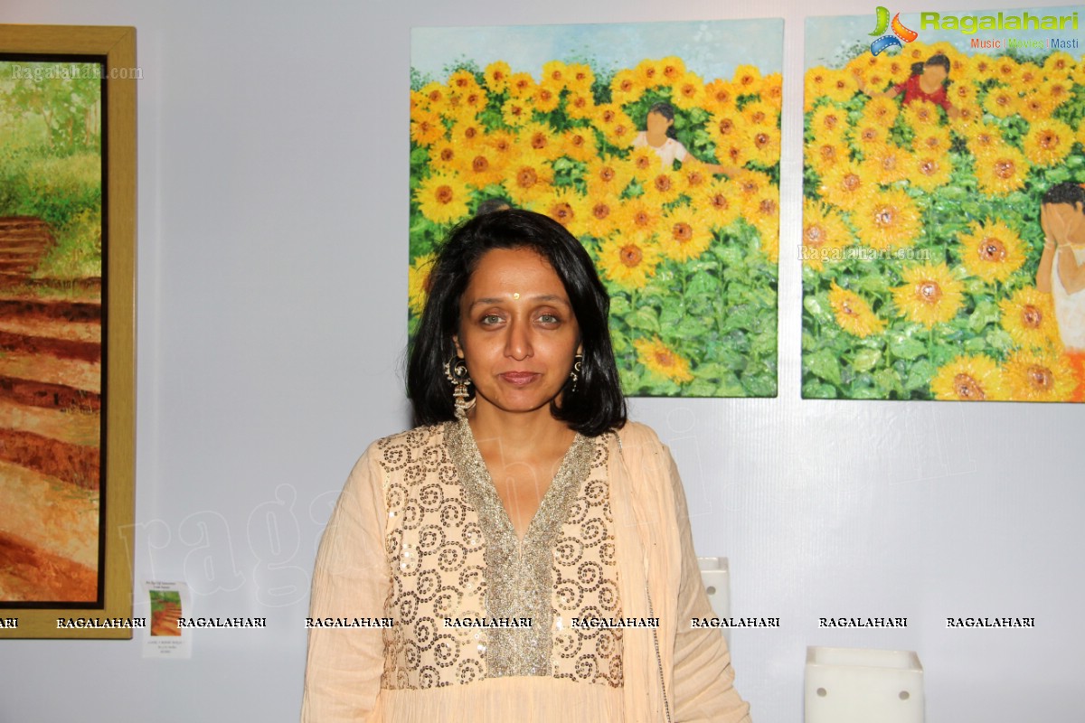 Jaya Javeri Painting Exhibition at Radisson Blu Plaza