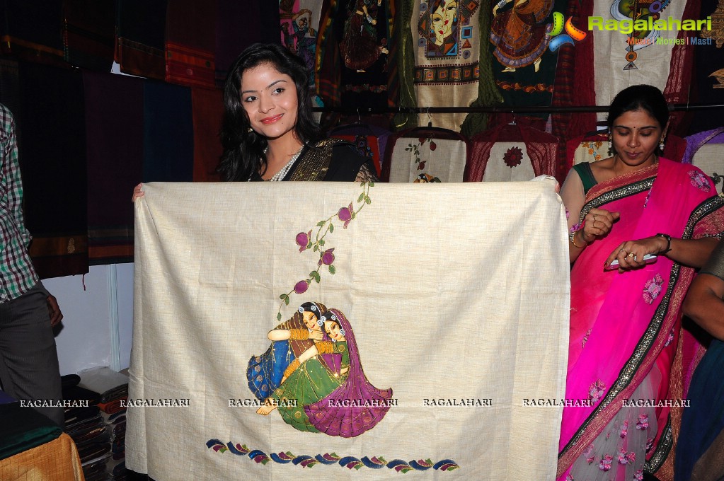 Gehana Vasisth inaugurates Parinaya Wedding Fair at Sri Satyasai Nigamagamam