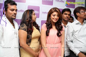 Pranitha launches Naturals at Barkatpura