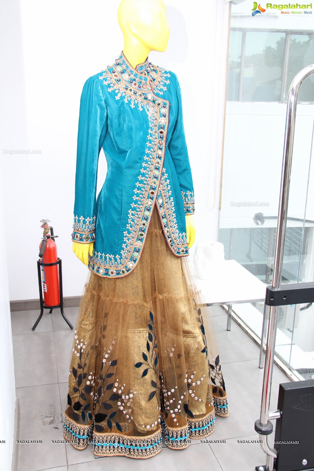 Quixotic Regalia: Rajdeep Ranawat Autumn Winter 2013 Collection Launch at Anahita