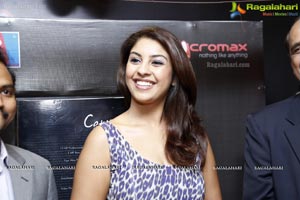 Richa Gangopadhyay launches Micromax Canvas HD 4