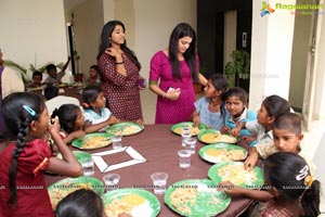 Tashu Kaushik at Helping Hands Humanity