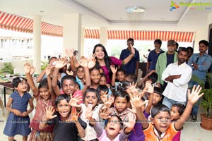 Tashu Kaushik at Helping Hands Humanity