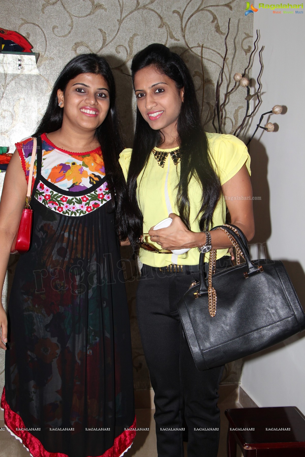 Trushna & Shruti Tibrewala TS Luxury Stores Launch, Hyderabad