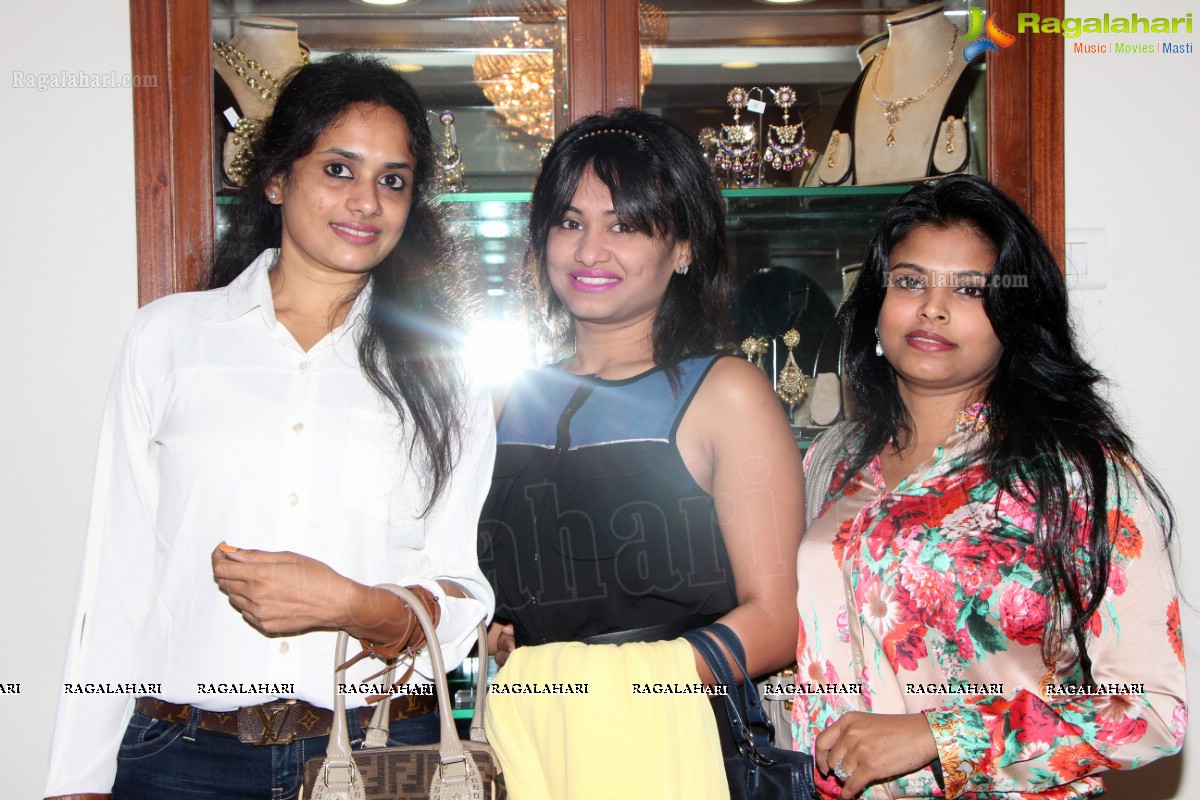 Trushna & Shruti Tibrewala TS Luxury Stores Launch, Hyderabad