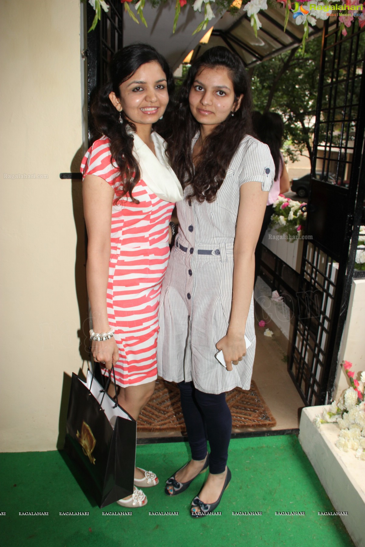 Trushna & Shruti Tibrewala TS Luxury Stores Launch, Hyderabad