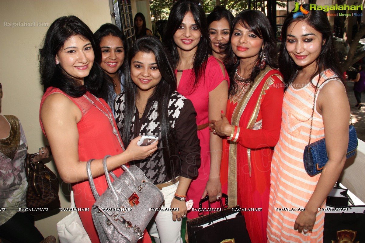 Trushna & Shruti Tibrewala TS Luxury Stores Launch, Hyderabad