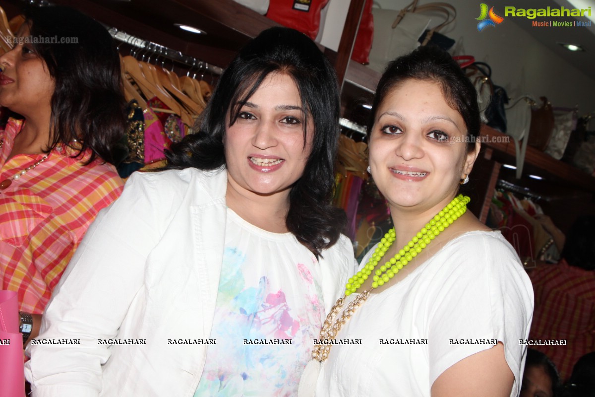 Trushna & Shruti Tibrewala TS Luxury Stores Launch, Hyderabad