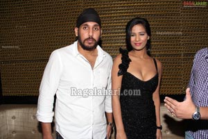 Poonam Pandey at Kismet Pub